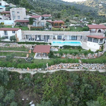Sky Sea Resort & Villas Меґалі-Аммос Екстер'єр фото