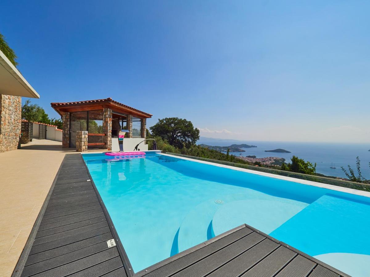 Sky Sea Resort & Villas Меґалі-Аммос Екстер'єр фото