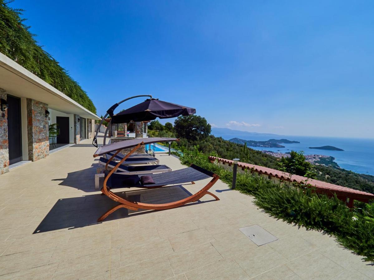 Sky Sea Resort & Villas Меґалі-Аммос Екстер'єр фото