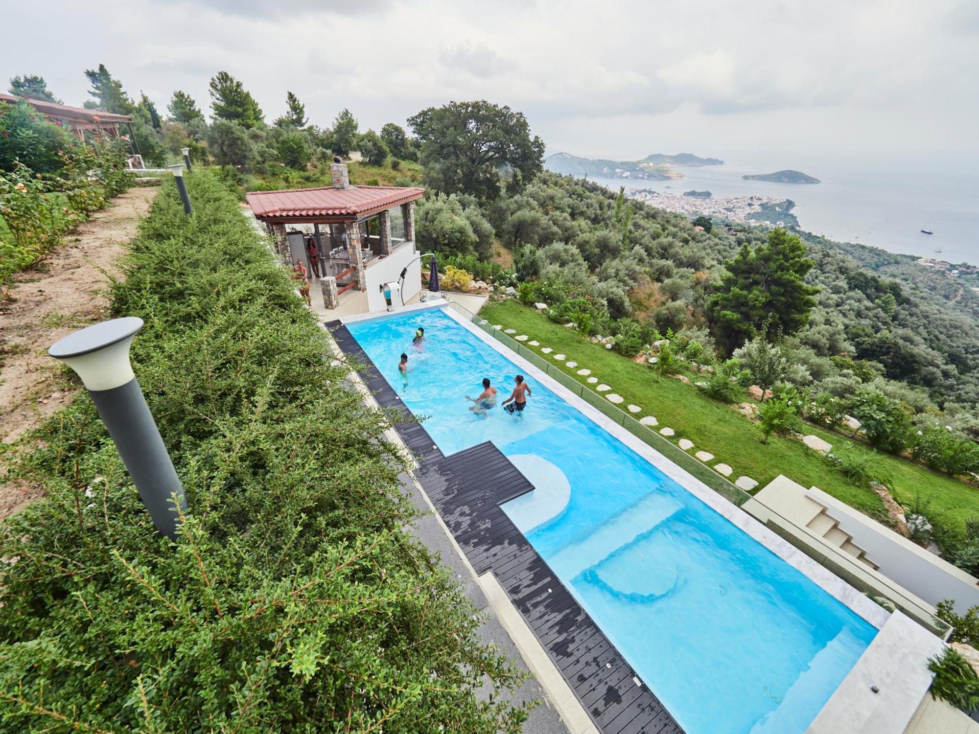 Sky Sea Resort & Villas Меґалі-Аммос Екстер'єр фото